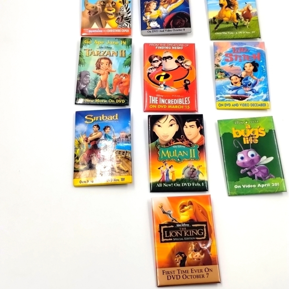 Disney & Dreamworks Movie pinbacks total of 13 - Picture 4 of 7